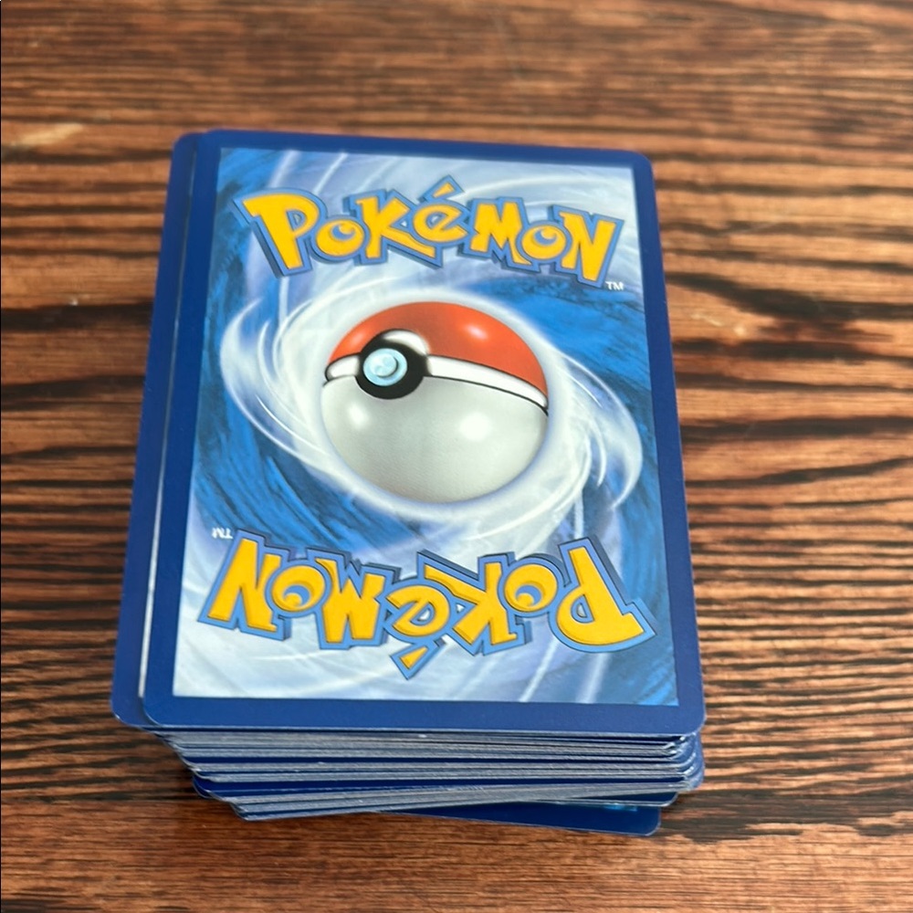 Mystery Bundle Pokémon Trading Cards- 100 Cards